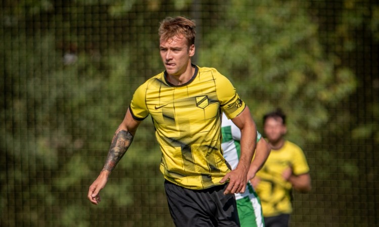 Pierwsza wiosenna porażka rezerw. Dalin - Wieczysta II 3:1.
