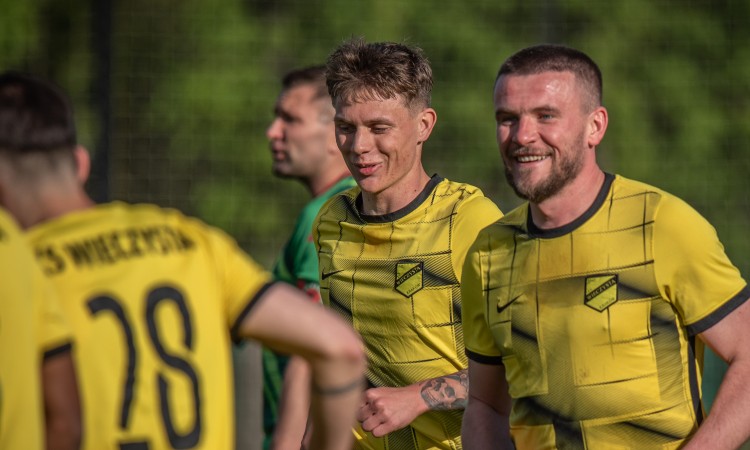 Wygrana w doliczony czasie. Watra - Wieczysta II 1:3.
